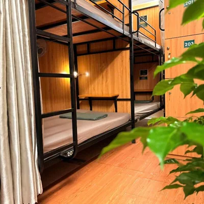 AprilBox Trackside Hostel – Foto’s 6